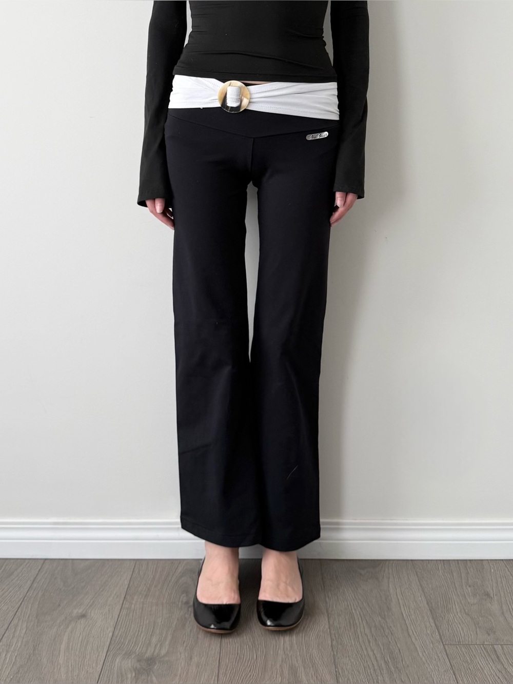 Vintage bia Brazil wide leg low rise activewear trousers.